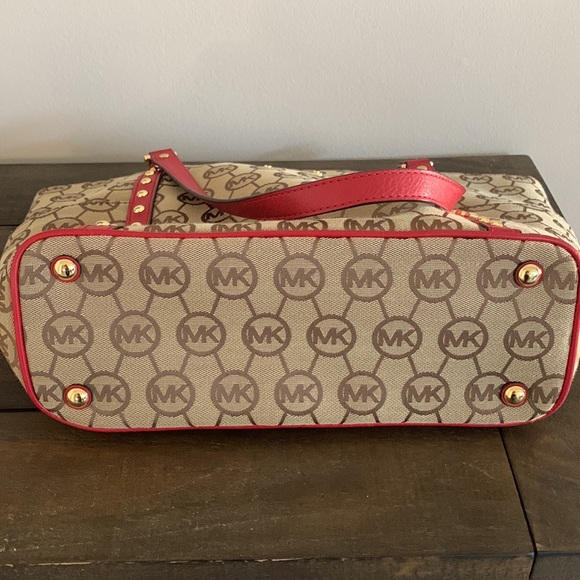 Michael Kors Tote - Picture 6 of 6